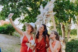 Photobooth mariage bohème avec fleurs séchées